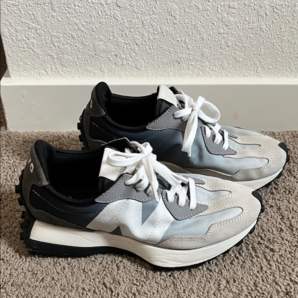 Figs New Balance 327 hombre blue and White Athletic Shoes